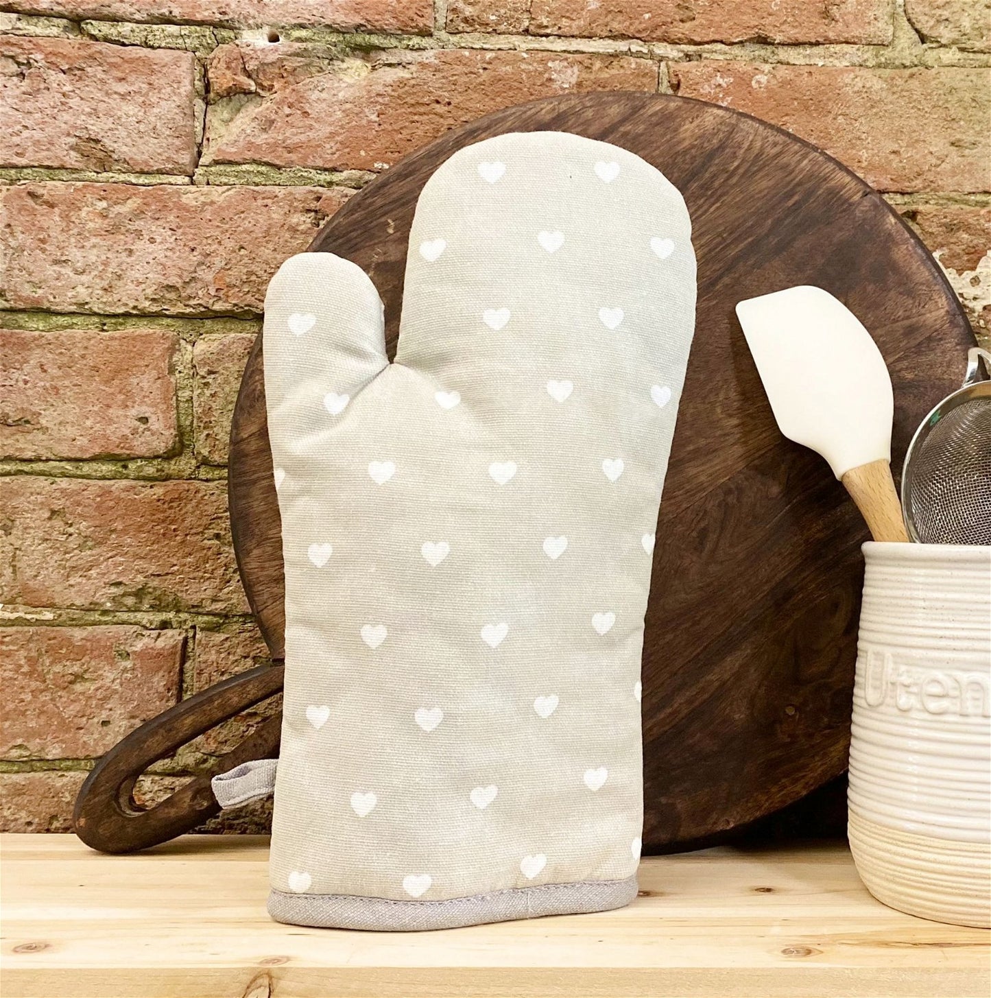 Kitchen Oven Glove With A Grey Heart Print Design